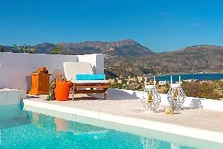 Petra Studios Hotel 2*